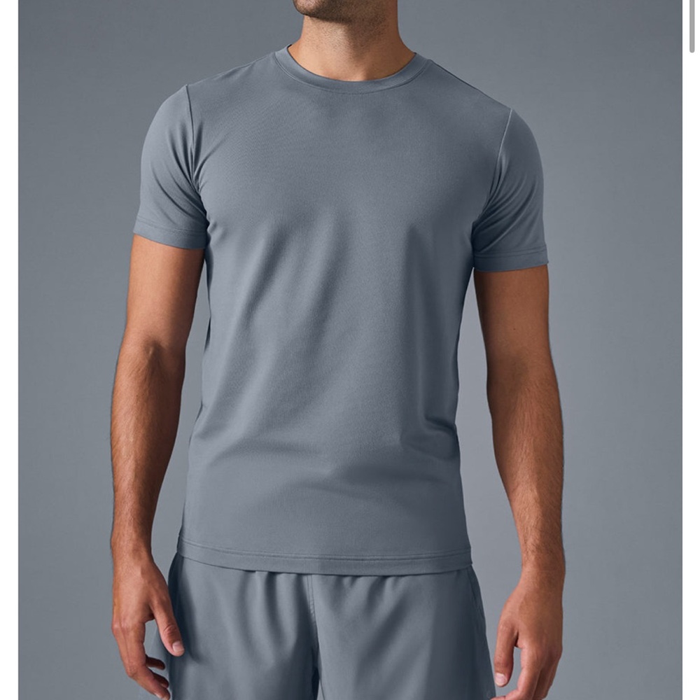 ALO Yoga Men's Conquer Reform Short Sleeve